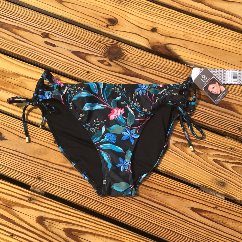 NWT Daisy Fuentes Tropical Print Criss Cross Side Tie Bikini Bottoms Size 12
